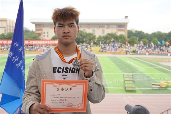 d6ade6c4afbf417ba7b1a5483125f2d9.jpg 5.jpg