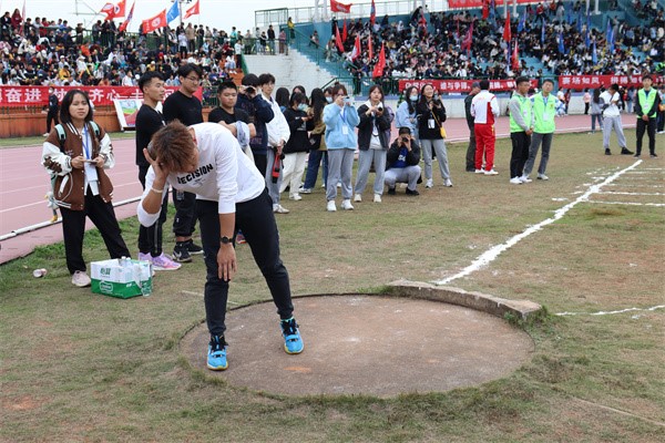 f9c00b0bfaba437eb58d17c0c76a1b3f.jpg 4.jpg